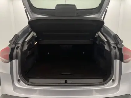 Photo 37 Citroën C4 e- 136 ch Automatique