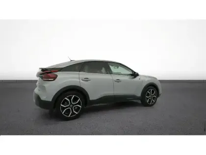 Photo 33 Citroën C4 e- 136 ch Automatique