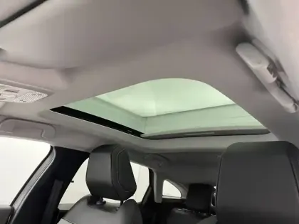 Photo 48 Citroën C4 e- 136 ch Automatique