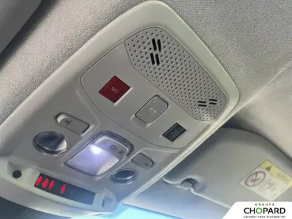 Photo 15 Citroën C4 e- 136 ch Automatique