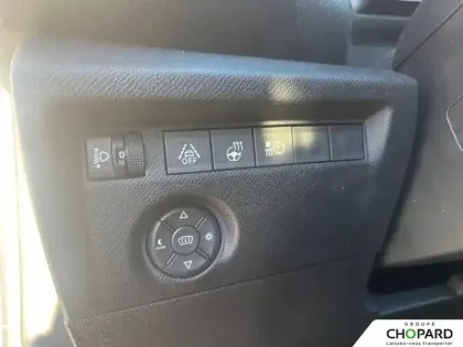 Photo 14 Citroën C4 e- 136 ch Automatique