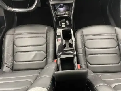 Photo 56 Citroën C4 e- 136 ch Automatique