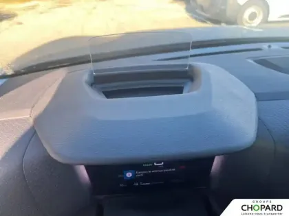 Photo 17 Citroën C4 e- 136 ch Automatique