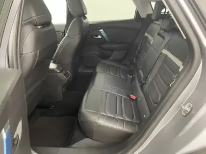 Photo 39 Citroën C4 e- 136 ch Automatique