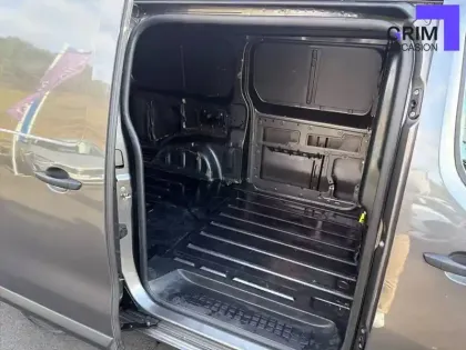 Photo 10 Opel Vivaro  FGN L3 2.0 DIESEL 150 CH PTAC AUGMENTE