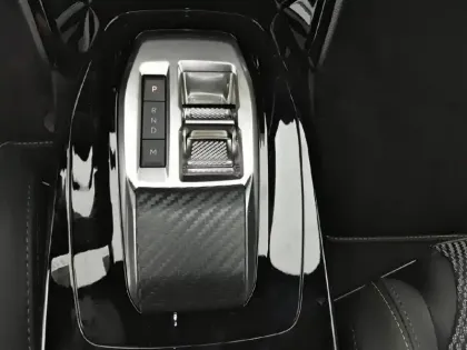 Photo 13 Peugeot 2008  Hybrid 145 e-DCS6