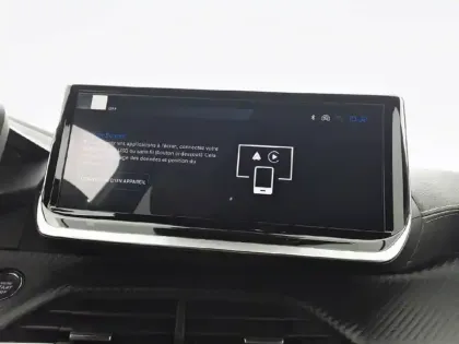 Photo 22 Peugeot 2008  Hybrid 145 e-DCS6