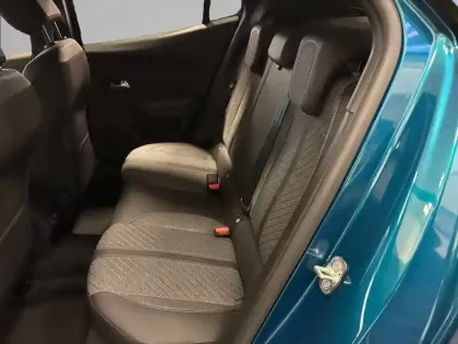 Photo 11 Peugeot 2008  Hybrid 145 e-DCS6