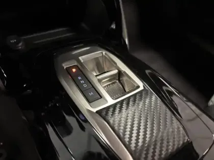 Photo 13 Peugeot 2008  Hybrid 145 e-DCS6