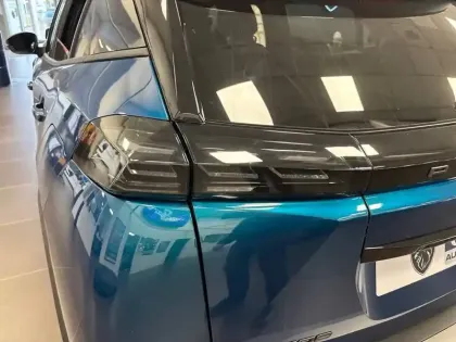 Photo 16 Peugeot 2008  Hybrid 145 e-DCS6