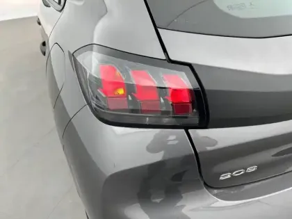 Photo 16 Peugeot 208  PURETECH 75 S&S BVM5