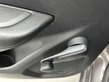 Photo 22 Peugeot 208  PURETECH 75 S&S BVM5