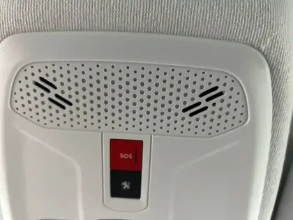 Photo 18 Peugeot 208  PURETECH 75 S&S BVM5