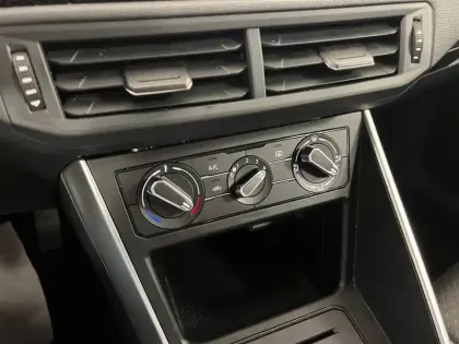 Photo 17 Volkswagen Polo  1.0 TSI 95 S&S BVM5