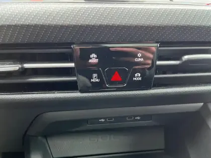 Photo 25 Volkswagen Golf  2.0 TSI 320 DSG7