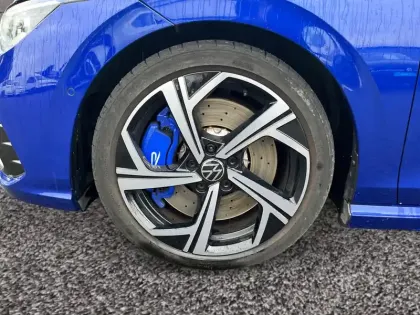 Photo 8 Volkswagen Golf  2.0 TSI 320 DSG7