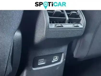 Photo 41 Citroën C4 e- 136 ch Automatique