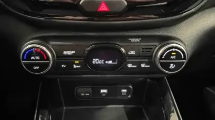 Photo 10 Kia E-soul  Electrique 204 ch