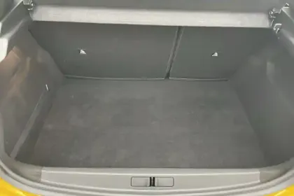 Photo 43 Peugeot 208  PureTech 75 S&S BVM5