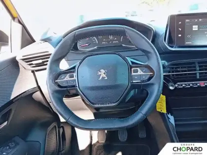 Photo 15 Peugeot 208  PureTech 75 S&S BVM5