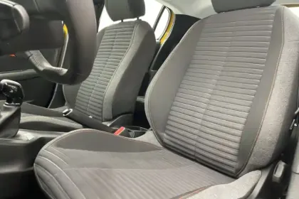 Photo 44 Peugeot 208  PureTech 75 S&S BVM5