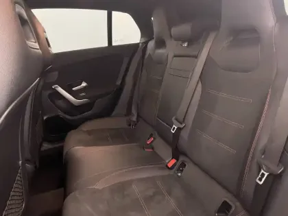 Photo 15 Mercedes CLA  Shooting Brake 250 e Hybrid EQ 8G-DCT