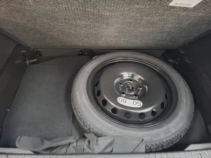 Photo 10 Renault Captur  E-Tech full hybrid 160 ch