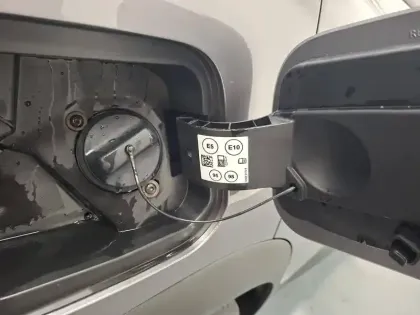 Photo 12 Renault Captur  E-Tech full hybrid 160 ch