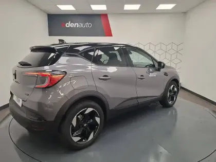 Photo 57 Renault Captur  E-Tech full hybrid 160 ch