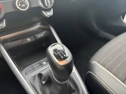 Photo 53 Kia Rio  1.0 T-GDi 100 ch MHEV iBVM6