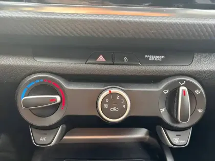 Photo 52 Kia Rio  1.0 T-GDi 100 ch MHEV iBVM6