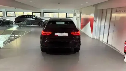 Photo 10 Audi A1  Allstreet 35 TFSI 150 ch S tronic 7