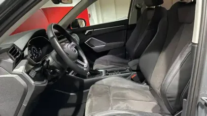 Photo 5 Audi Q3  35 TFSI 150 ch S tronic 7