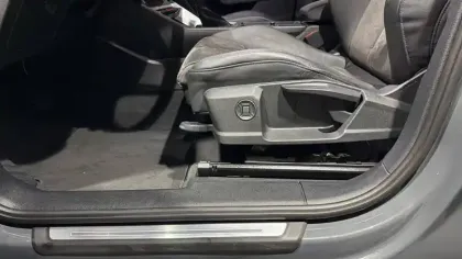 Photo 6 Audi Q3  35 TFSI 150 ch S tronic 7