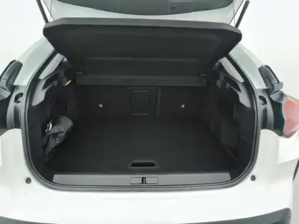 Photo 7 Citroën C4  PureTech 130 S&S EAT8 Shine