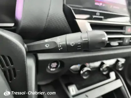 Photo 17 Citroën C4  PureTech 130 S&S EAT8 Shine