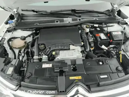 Photo 6 Citroën C4  PureTech 130 S&S EAT8 Shine