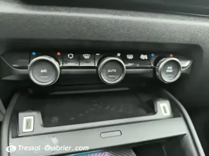 Photo 12 Citroën C4  PureTech 130 S&S EAT8 Shine