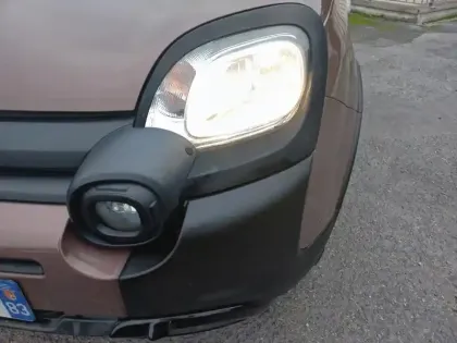 Photo 13 Fiat Panda  1.0 70 ch Hybride BSG S/S City Cross Trussardi