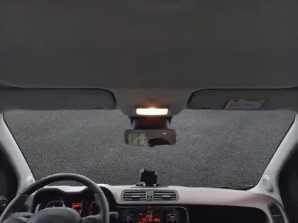 Photo 24 Fiat Panda  1.0 70 ch Hybride BSG S/S City Cross Trussardi