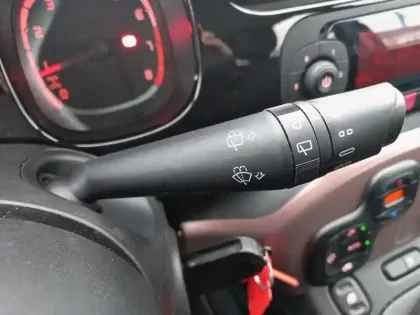 Photo 17 Fiat Panda  1.0 70 ch Hybride BSG S/S City Cross Trussardi