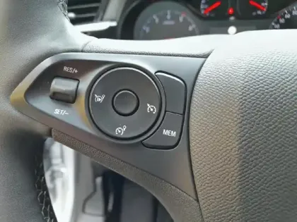 Photo 18 Opel Corsa  1.2 75 ch BVM5 Elegance Business