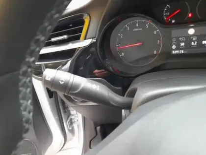 Photo 16 Opel Corsa  1.2 75 ch BVM5 Elegance Business