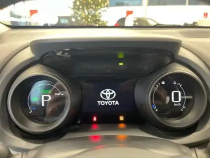 Photo 8 Toyota Yaris  Cross 116h Dynamic MY21