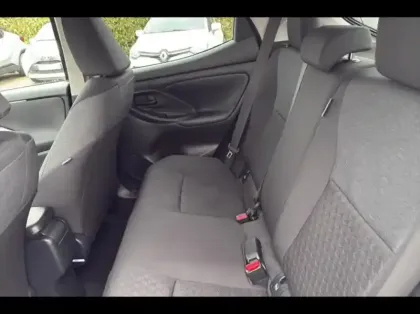 Photo 10 Toyota Yaris  116h Design 5p MY22