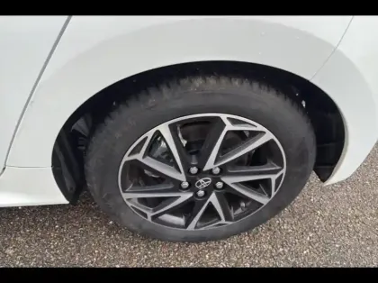 Photo 11 Toyota Yaris  116h Design 5p MY22