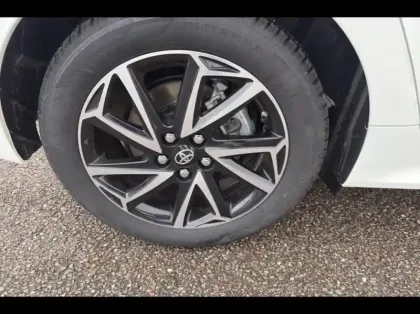 Photo 14 Toyota Yaris  116h Design 5p MY22