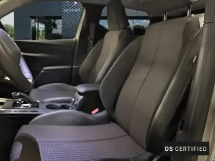 Photo 8 DS DS 3  1.5 BlueHDi 130ch ETOILE Automatique