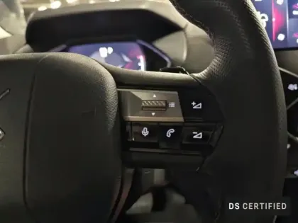 Photo 14 DS DS 3  1.5 BlueHDi 130ch ETOILE Automatique