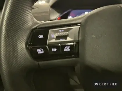 Photo 13 DS DS 3  1.5 BlueHDi 130ch ETOILE Automatique